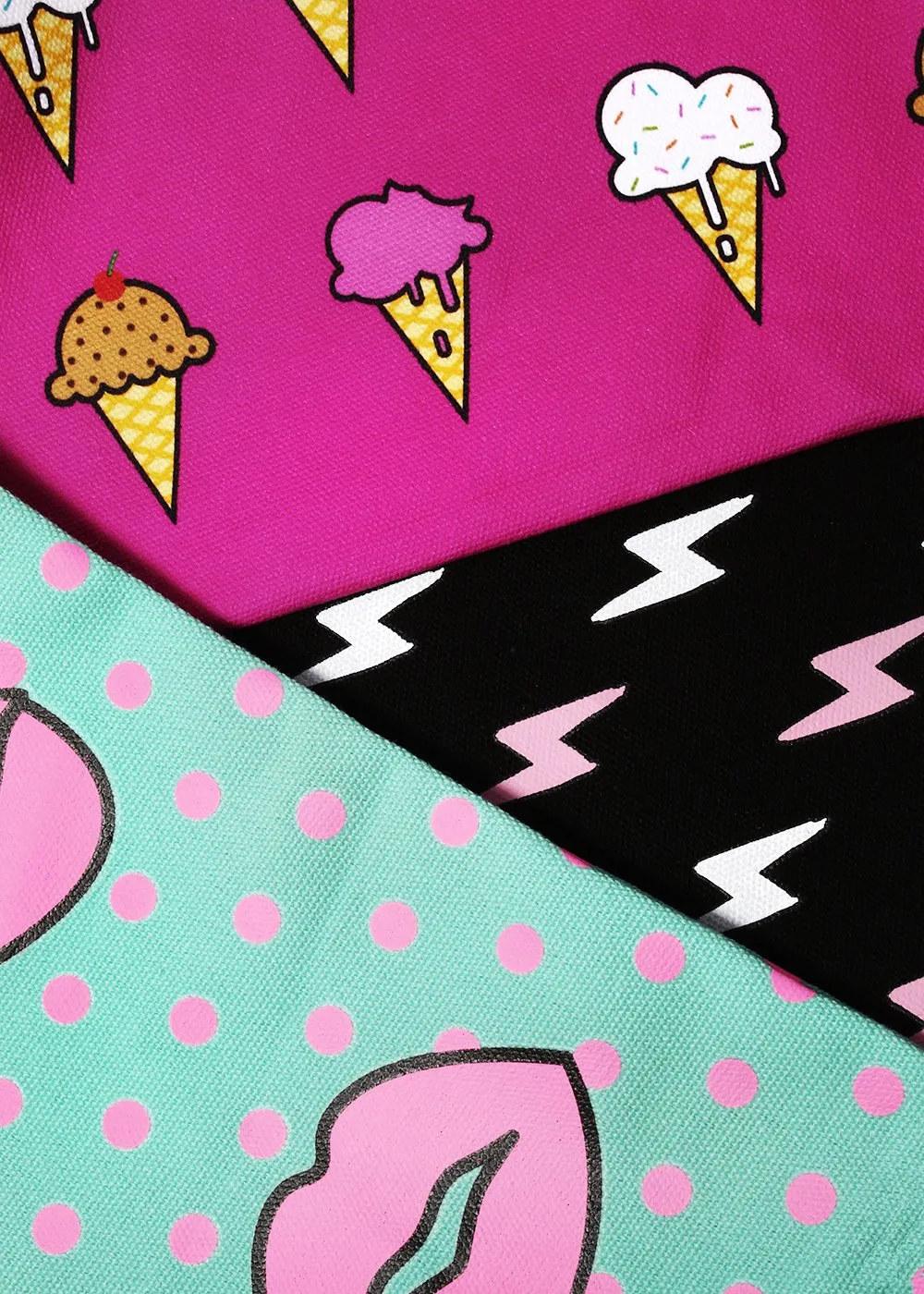 a2o Large Canvas Pouch - Cats