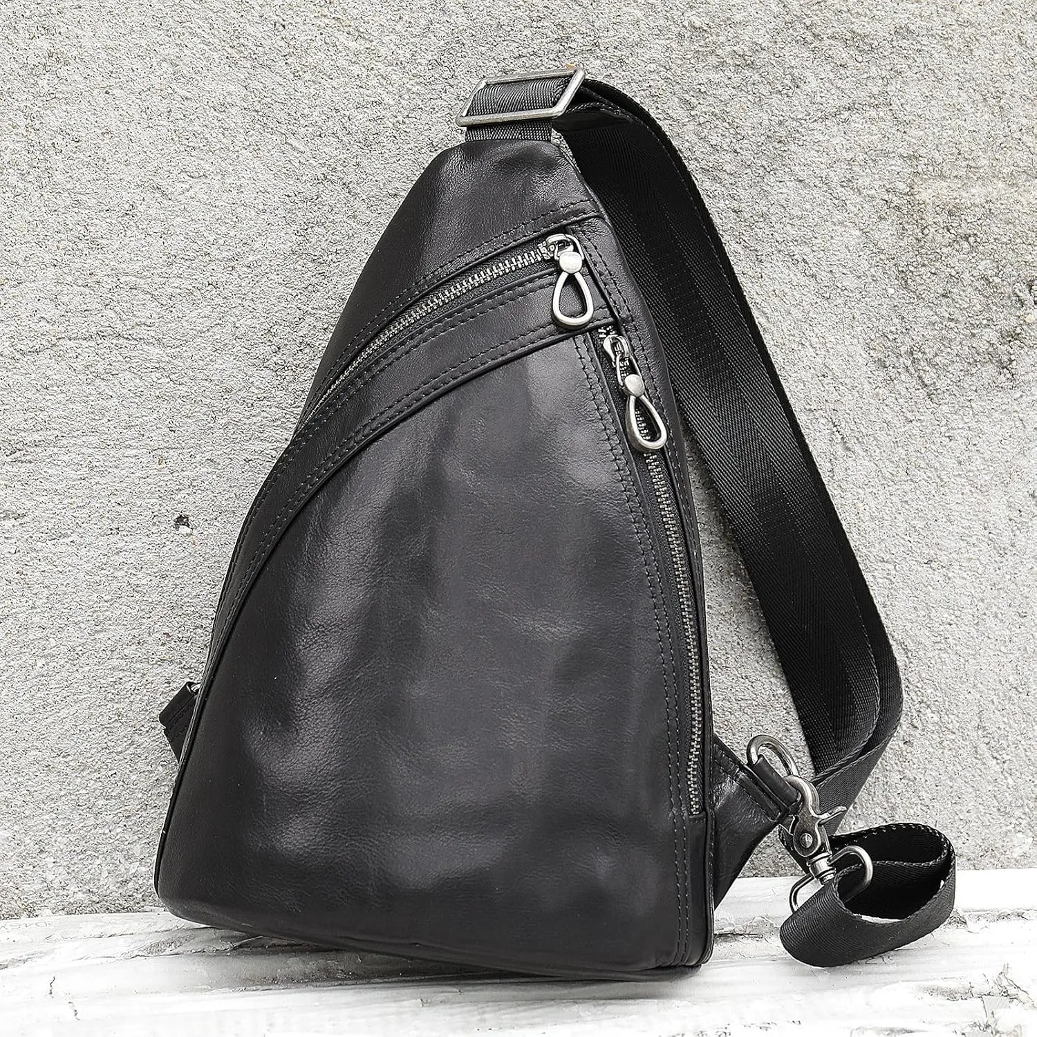 Chest Bag Crossbody Chest Bag Top Layer Crossbody Bag for Men
