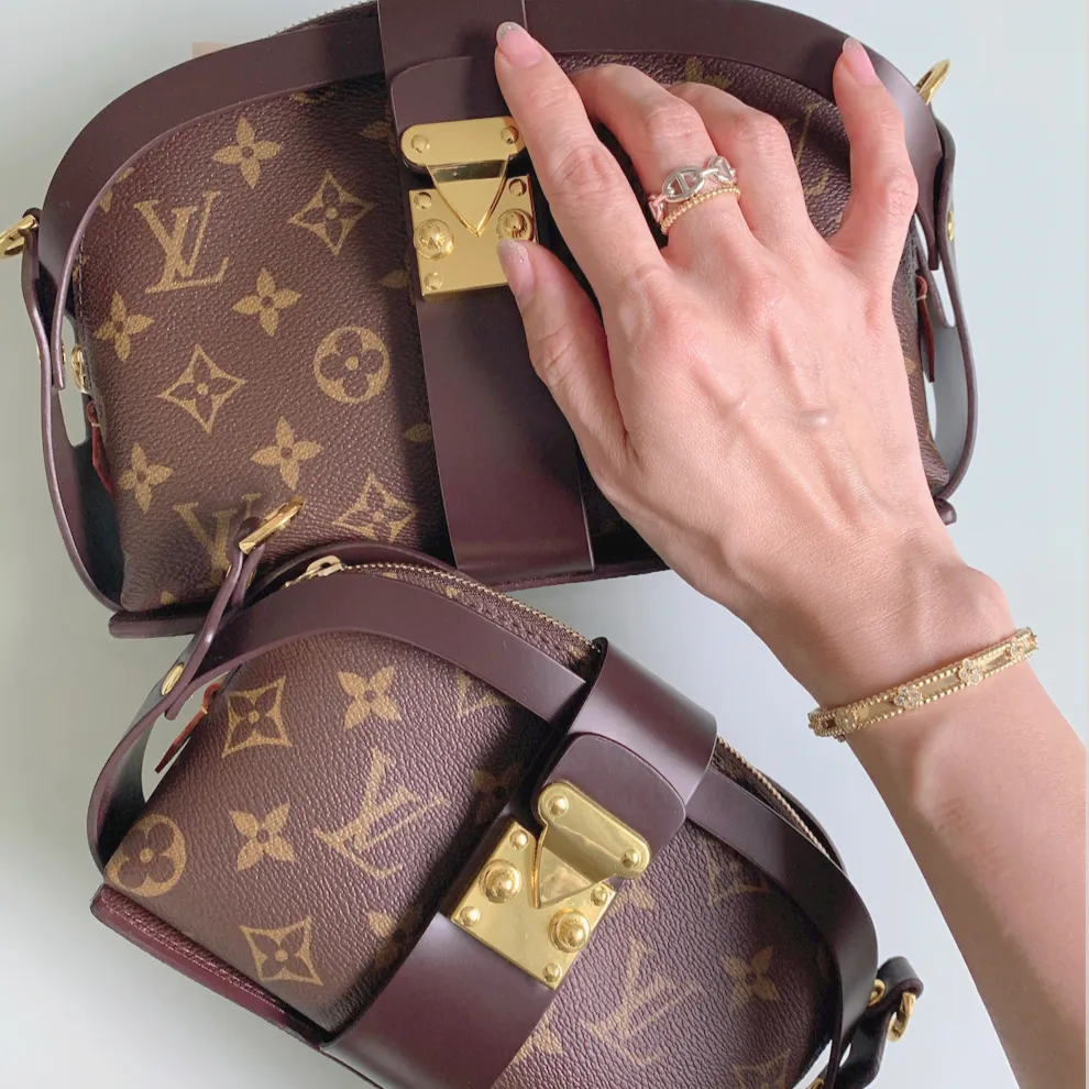 Cosmetic Pouch to Bag Encasement