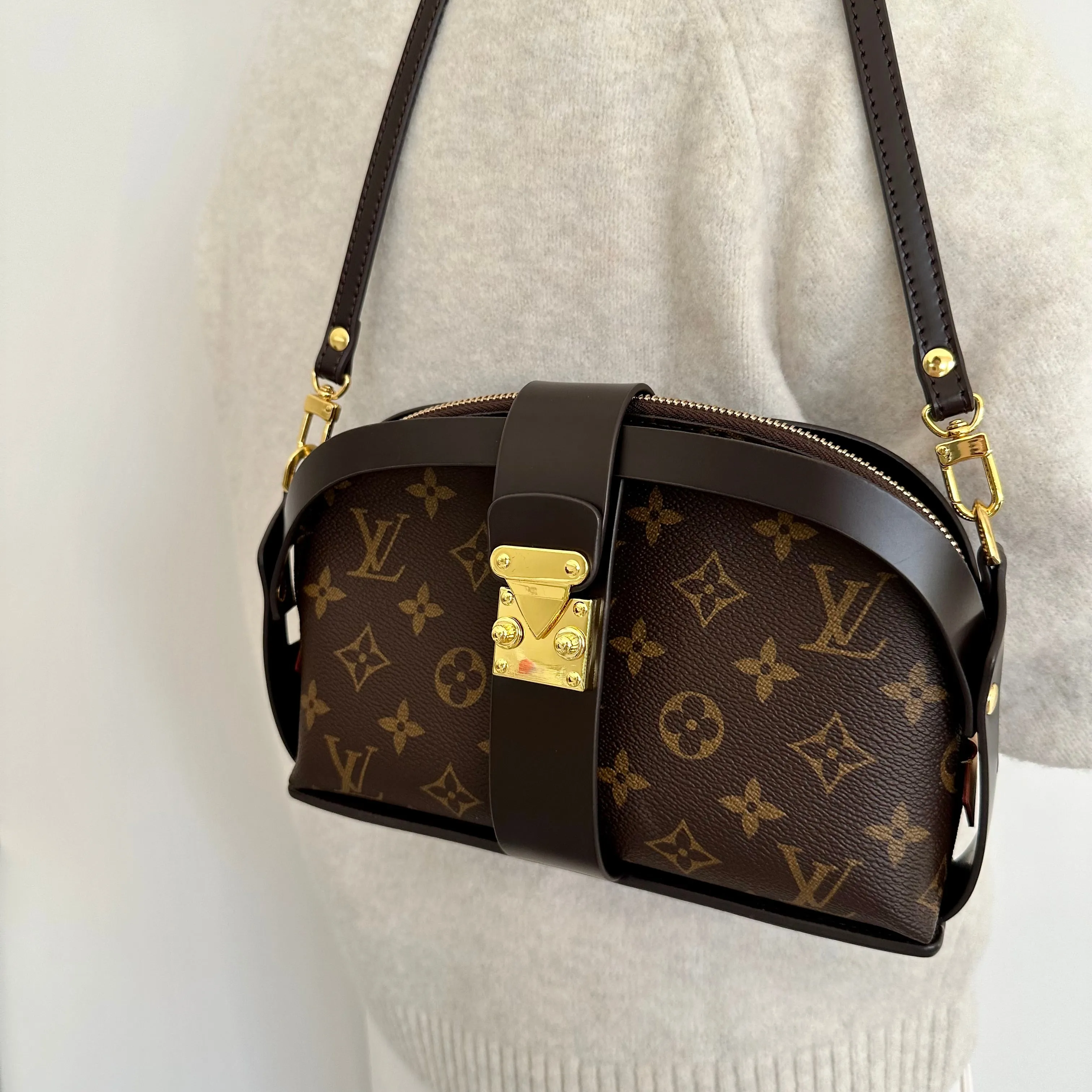 Cosmetic Pouch to Bag Encasement