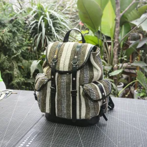 Handmade 18L yak velvet backpack made of vegetable tanned cowhide