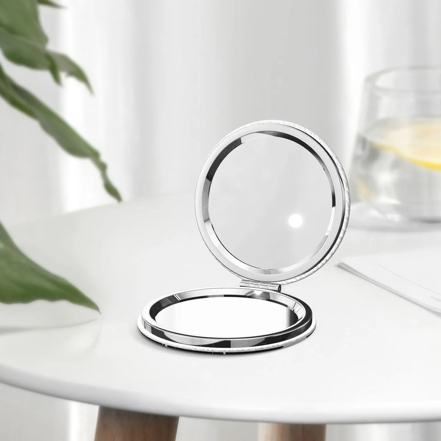 Hockey Portable Pocket Cosmetic Mirror-Compact and Light, It is A Necessary Thing to Go Out for Beauty and Makeup