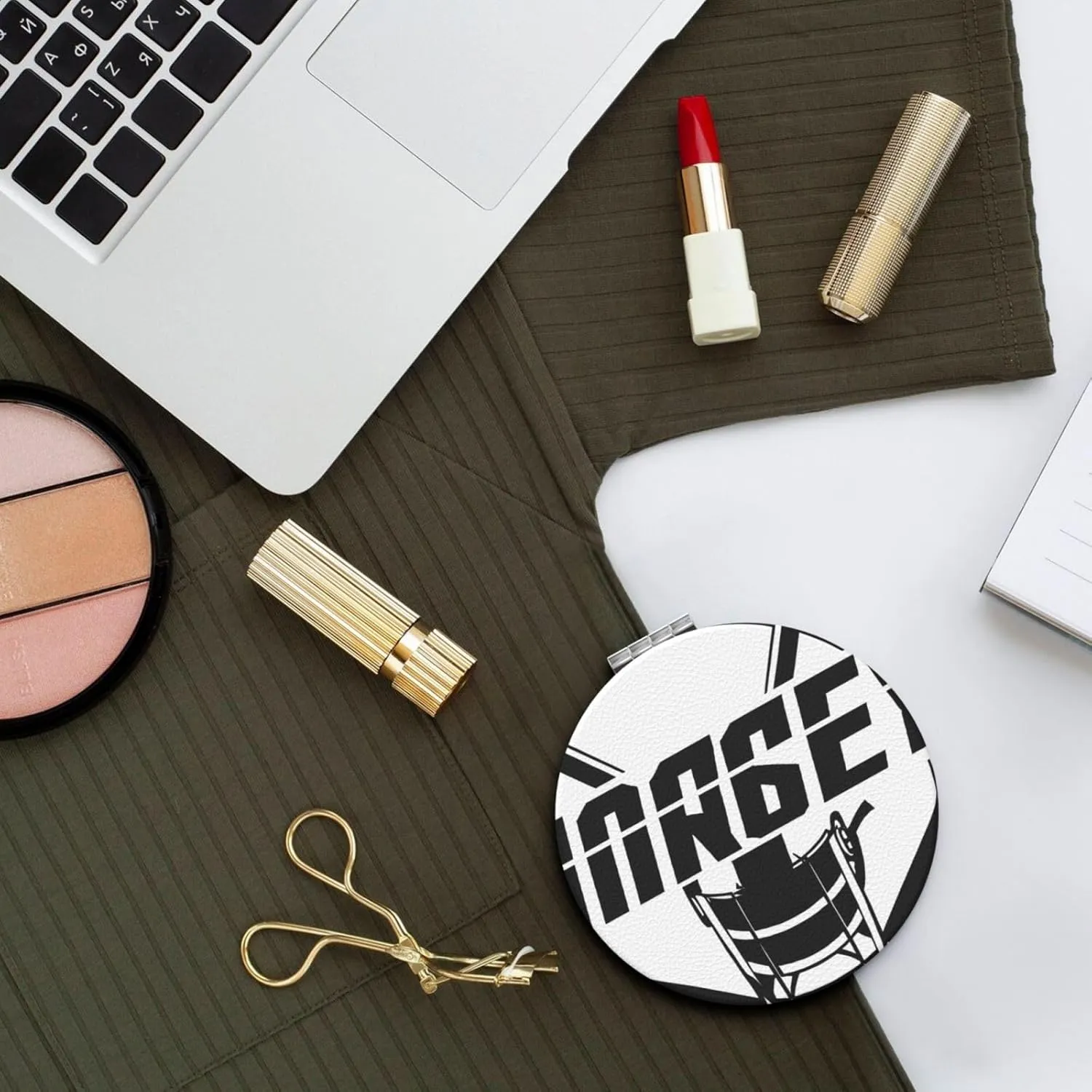Hockey Portable Pocket Cosmetic Mirror-Compact and Light, It is A Necessary Thing to Go Out for Beauty and Makeup