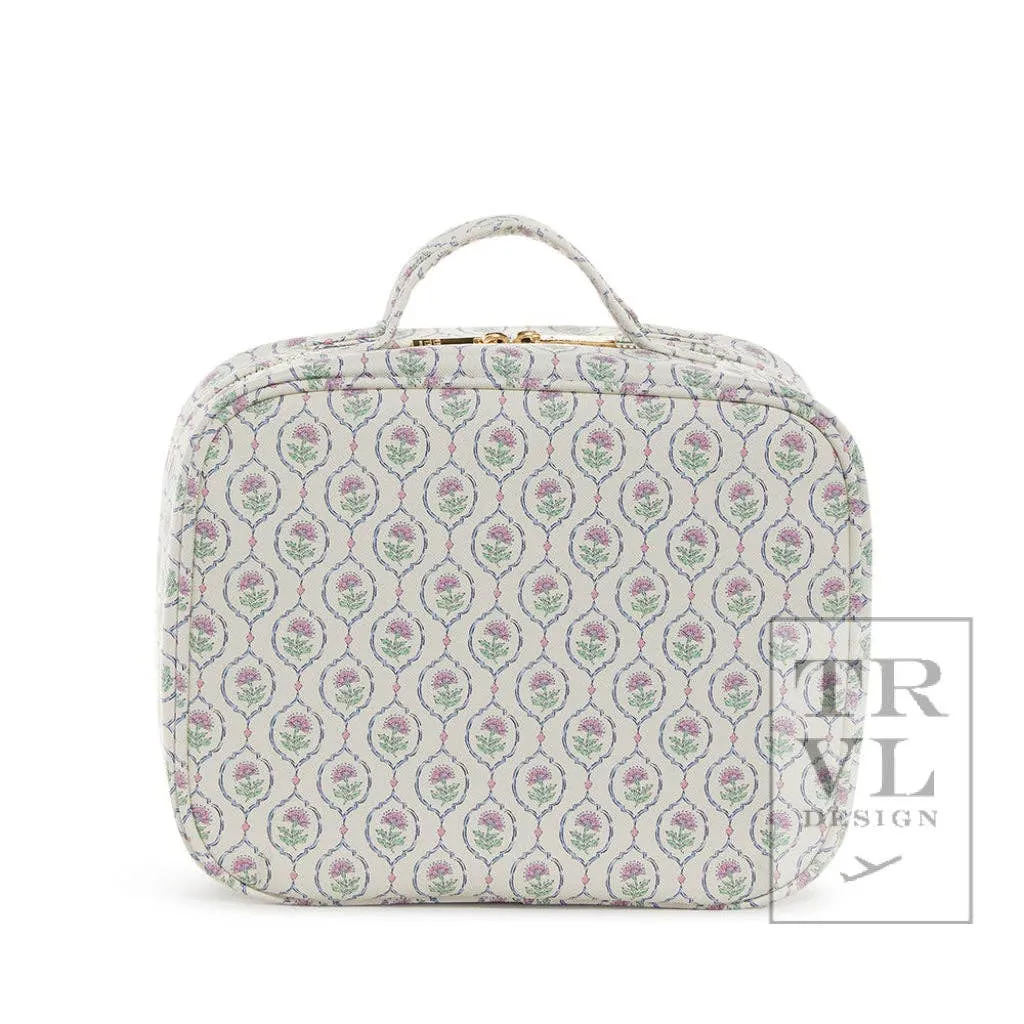 Luxe Toiletry Case - Antibes With Navy
