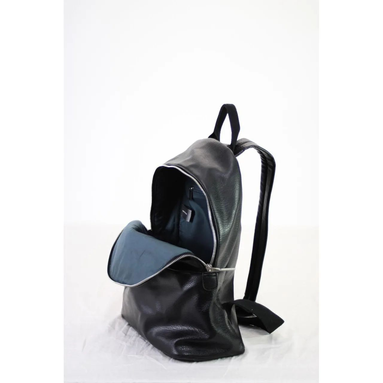 Matt & Nat Dwell Collection July Backpack Black
