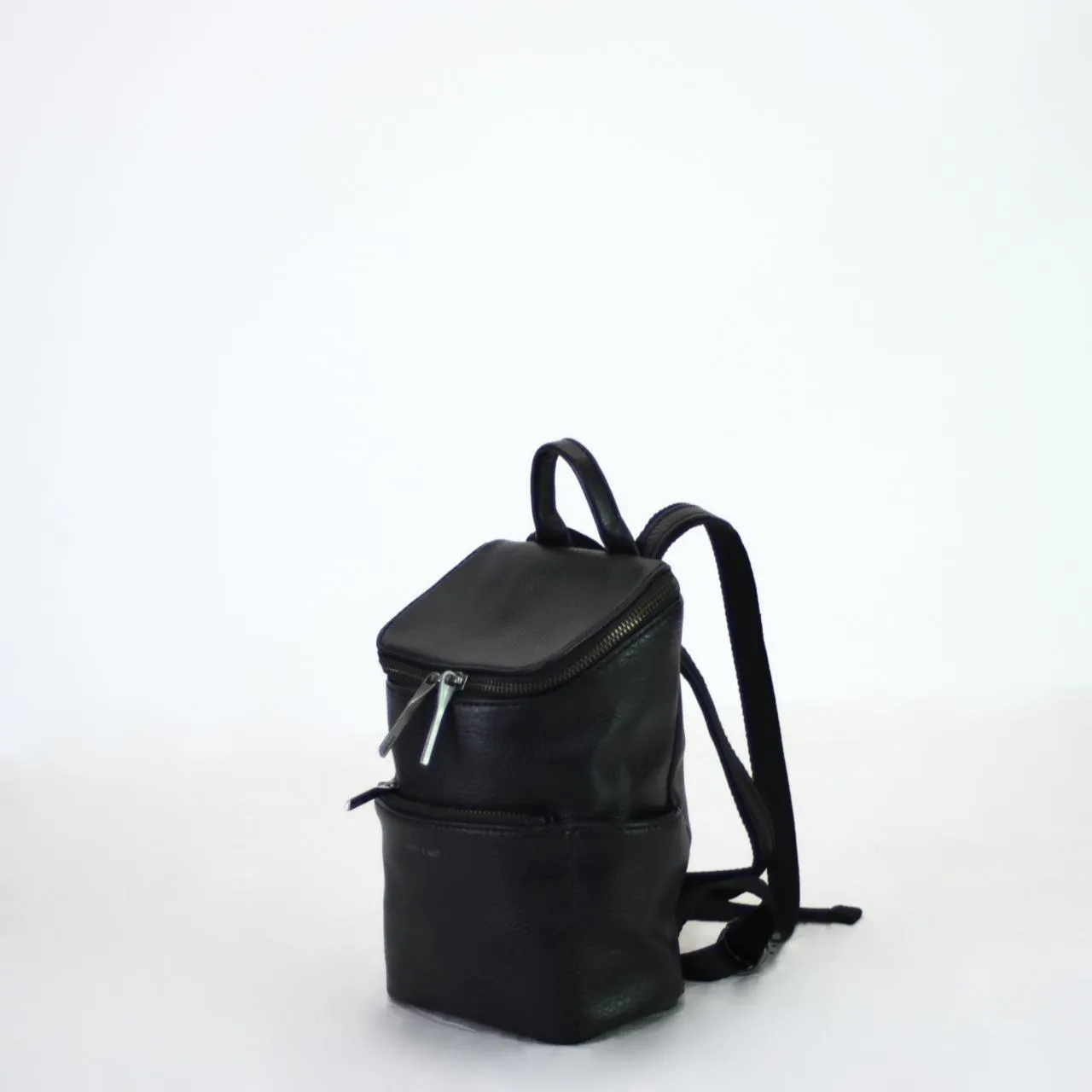 Matt & Nat Dwell Collection  Mini Brave Backpack Black
