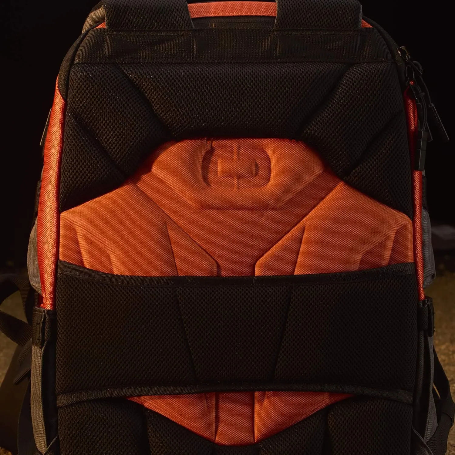 OGIO Renegade DNA, Titanium, Standard