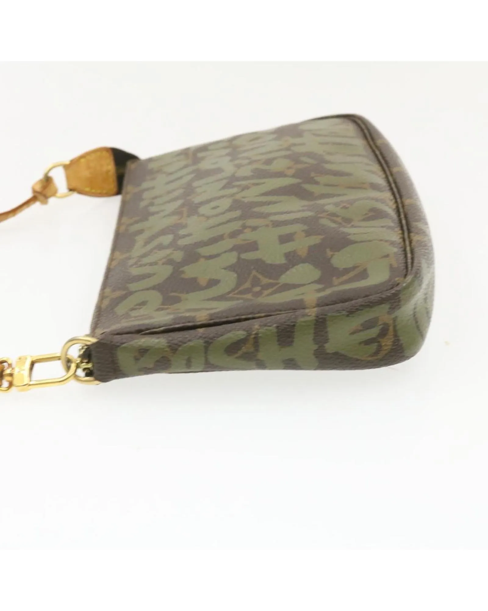 Pochette Graffiti Shoulder Bag