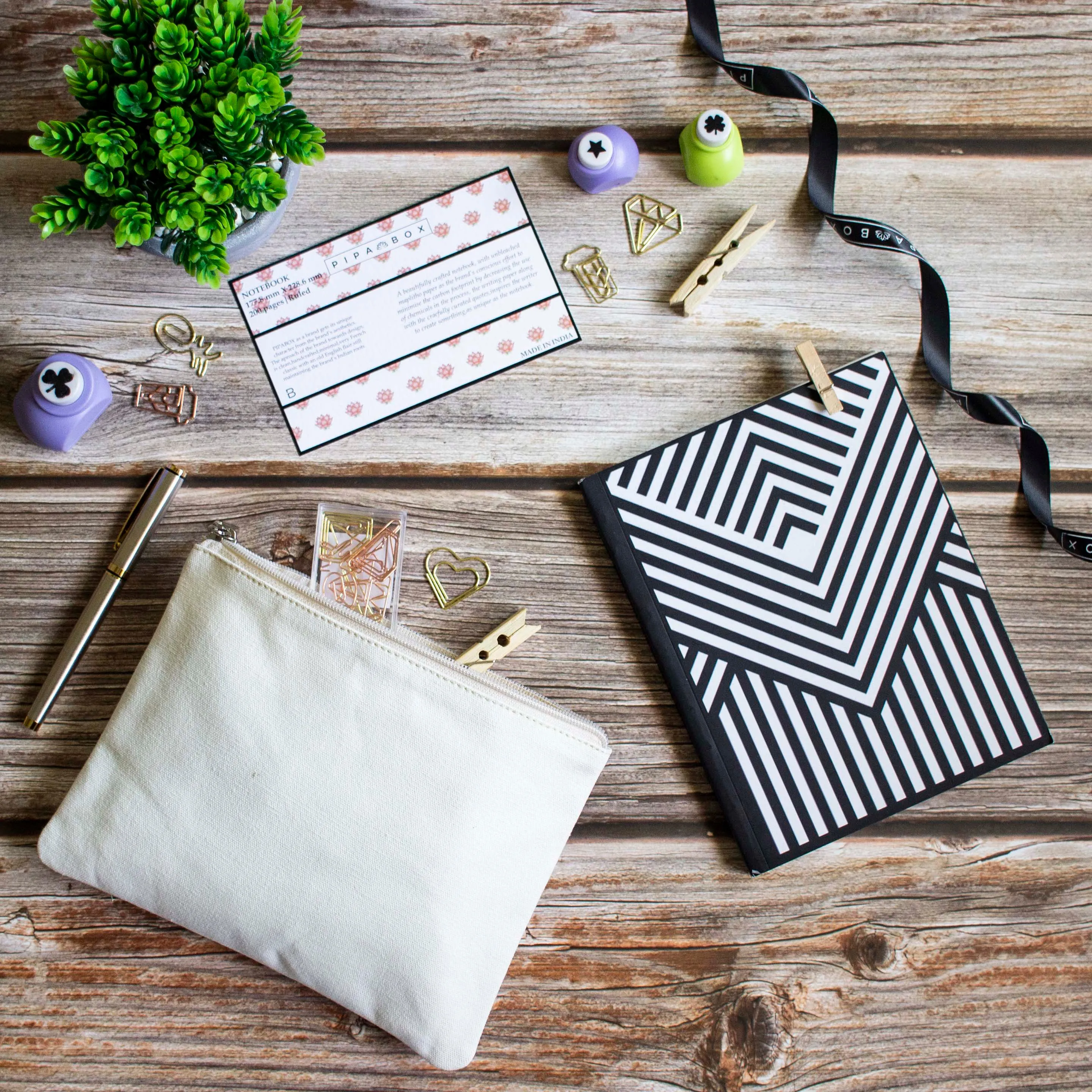 Rouge a Levres - Canvas Pouch