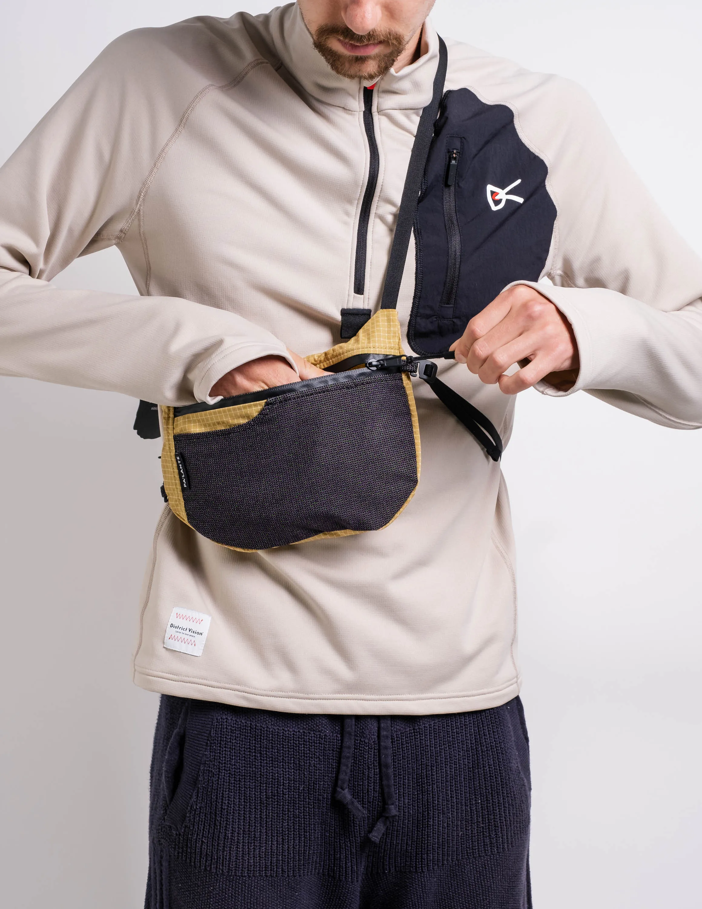 Sidebag in Sand Gridstop