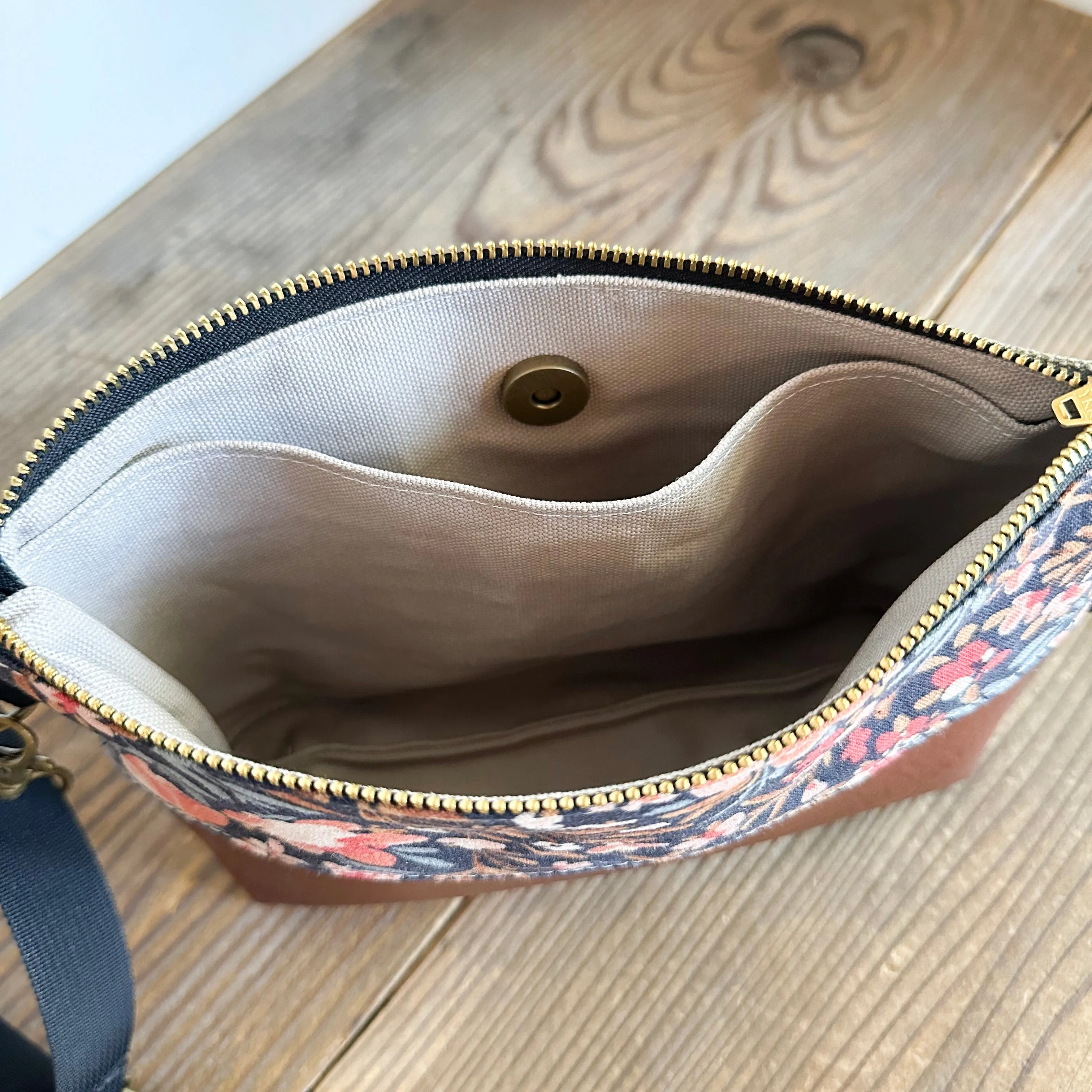 SMALL CROSSBODY - MEADOW