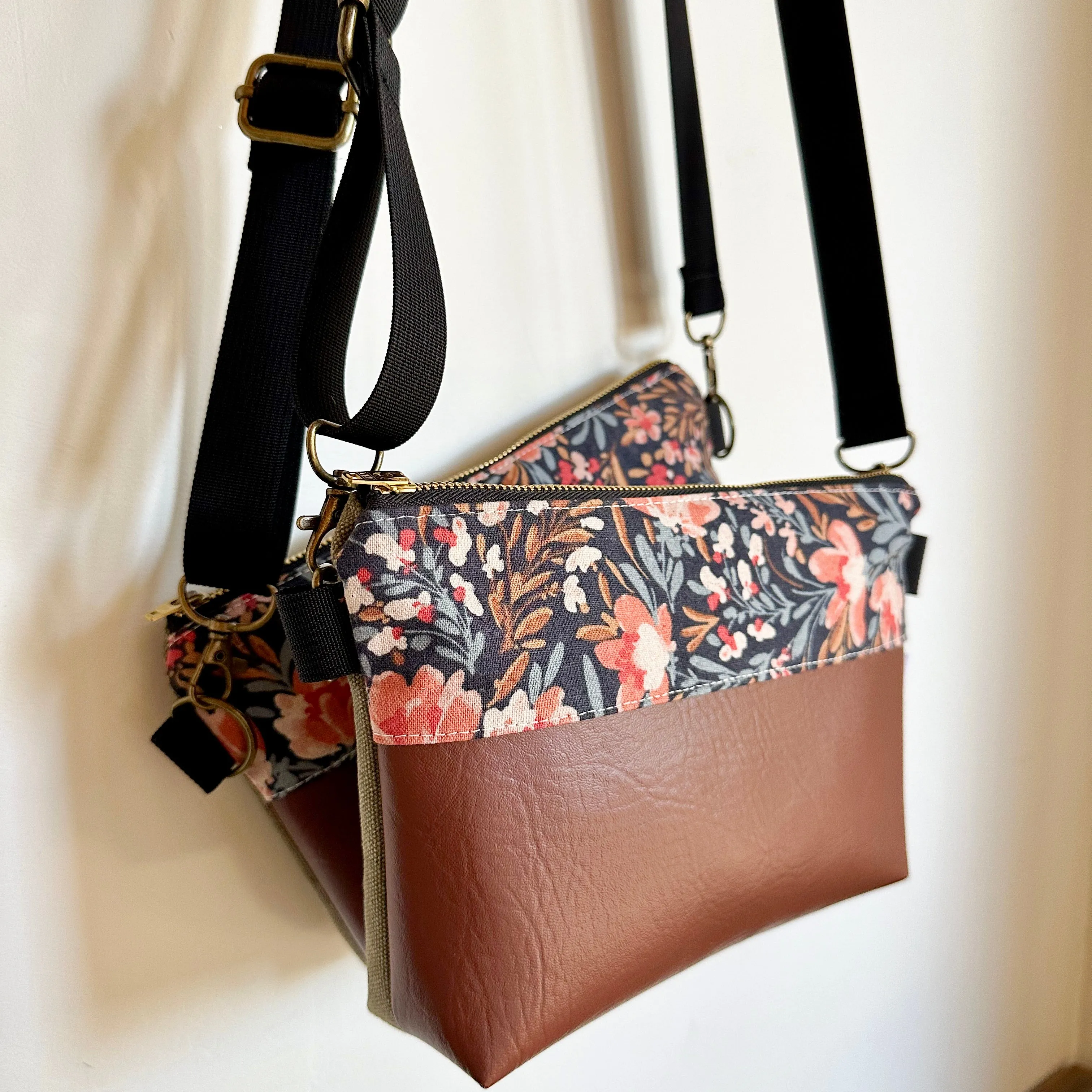 SMALL CROSSBODY - MEADOW