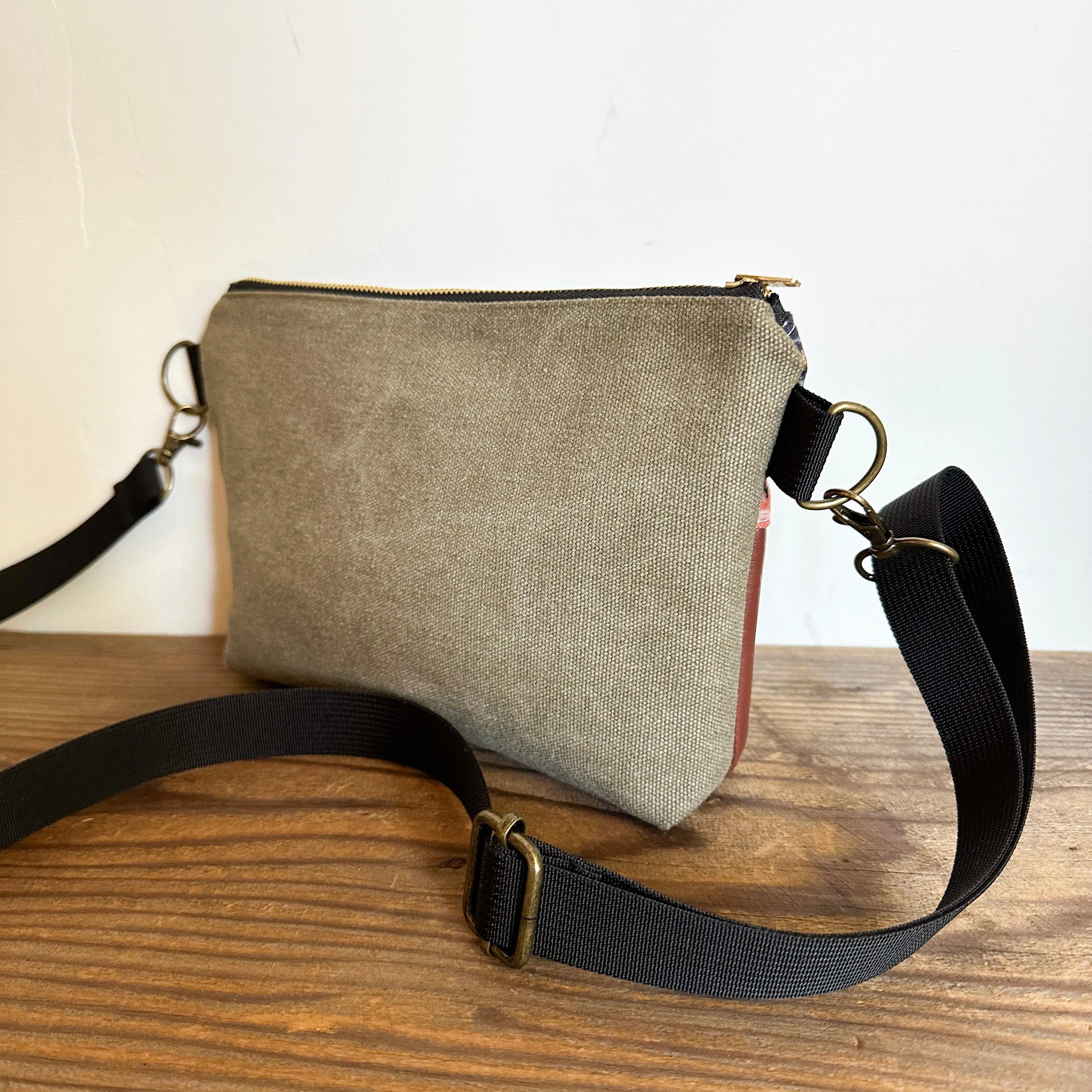 SMALL CROSSBODY - MEADOW