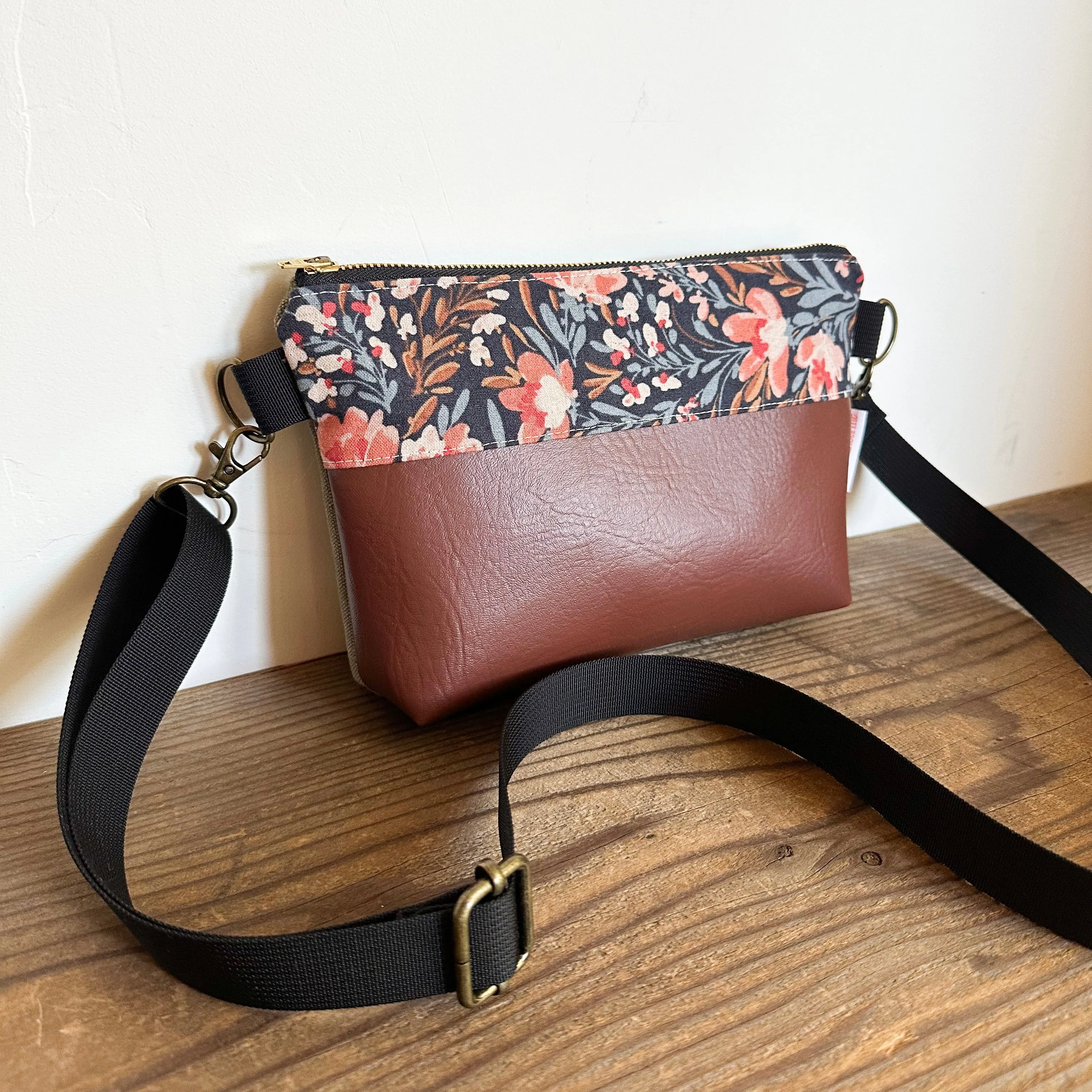 SMALL CROSSBODY - MEADOW