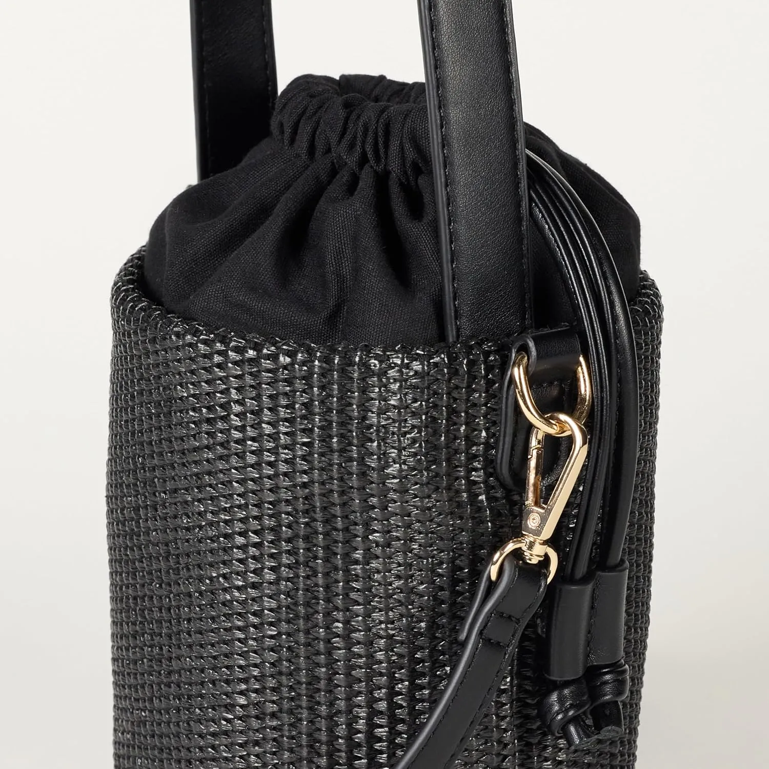 The Drop Women's Dallas Bucket Bag