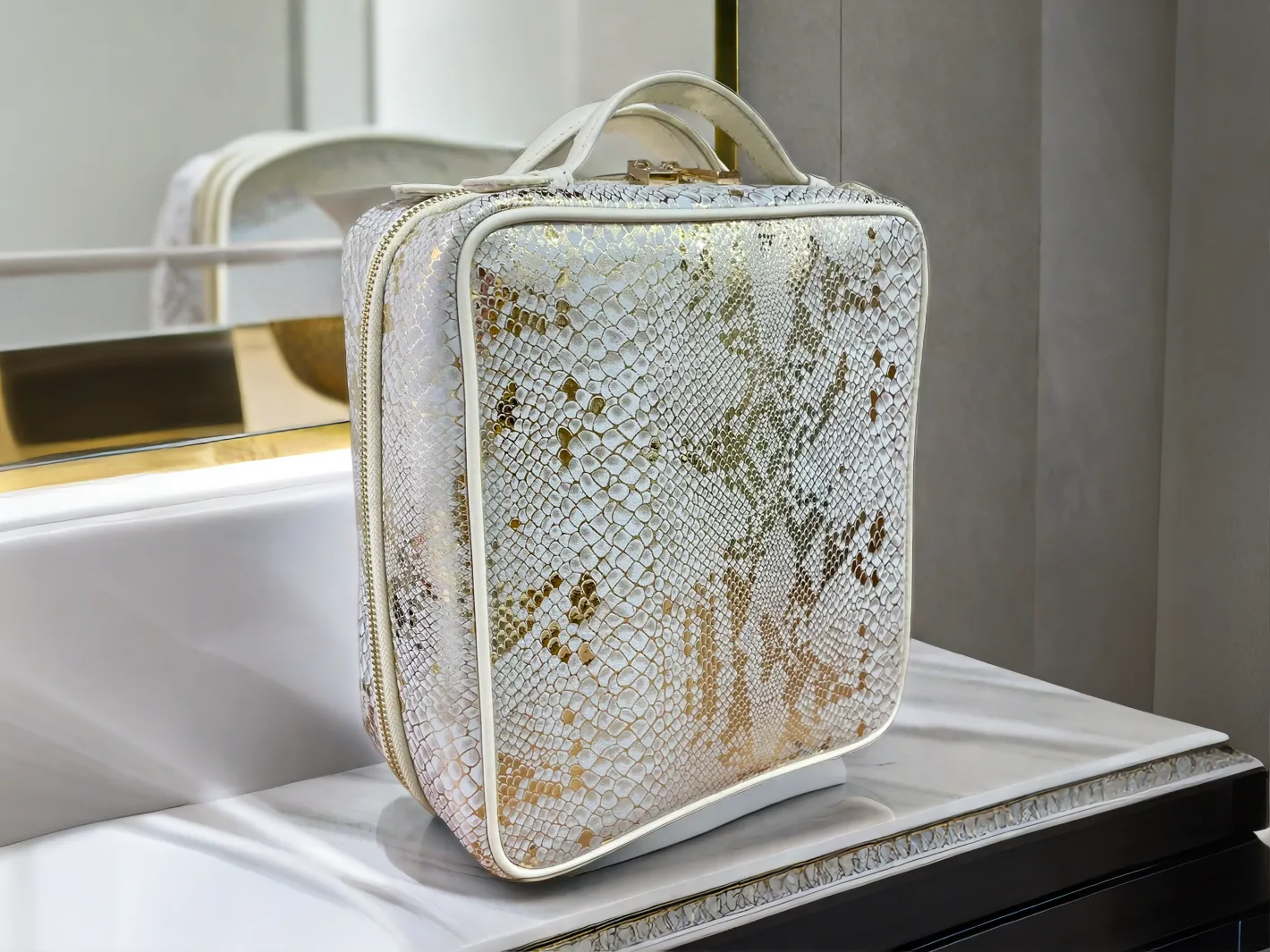 Tokyo Quilted Organiser