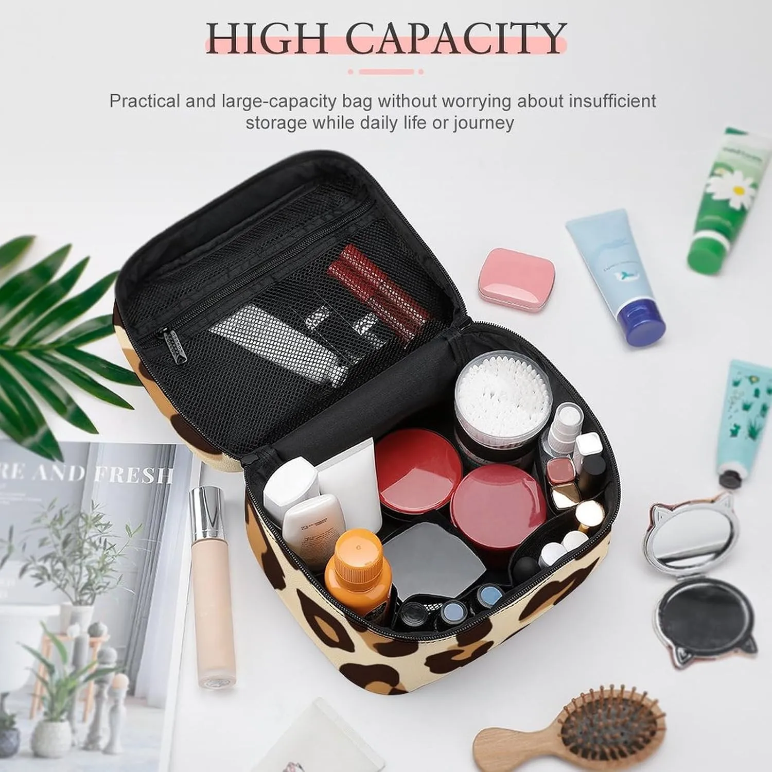 Women's Portable Makeup Bag, Travel Large Cosmetic Storage Case Cool Cheetah Leopard Print Toiletry Organizer Bag with Zipper Pouch
