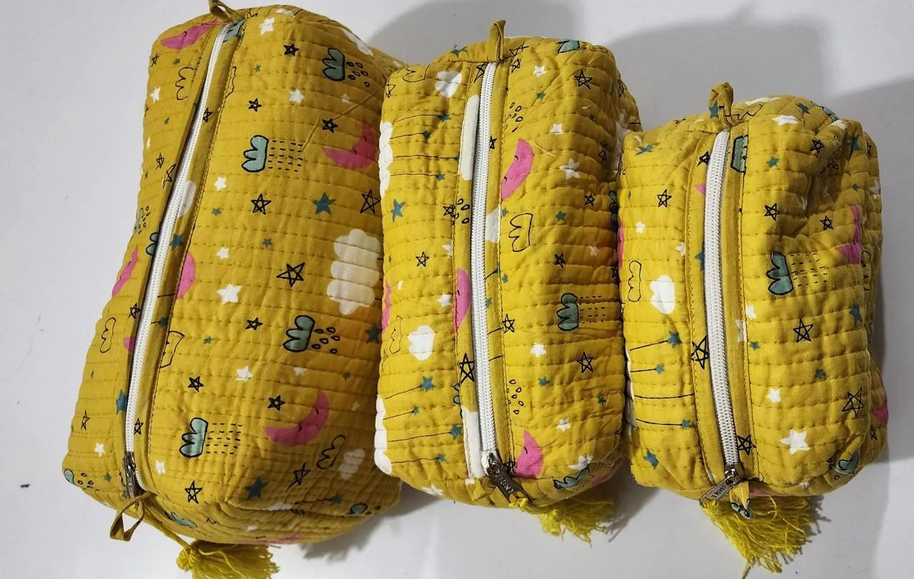 Yellow Cloud Print Pouch Set
